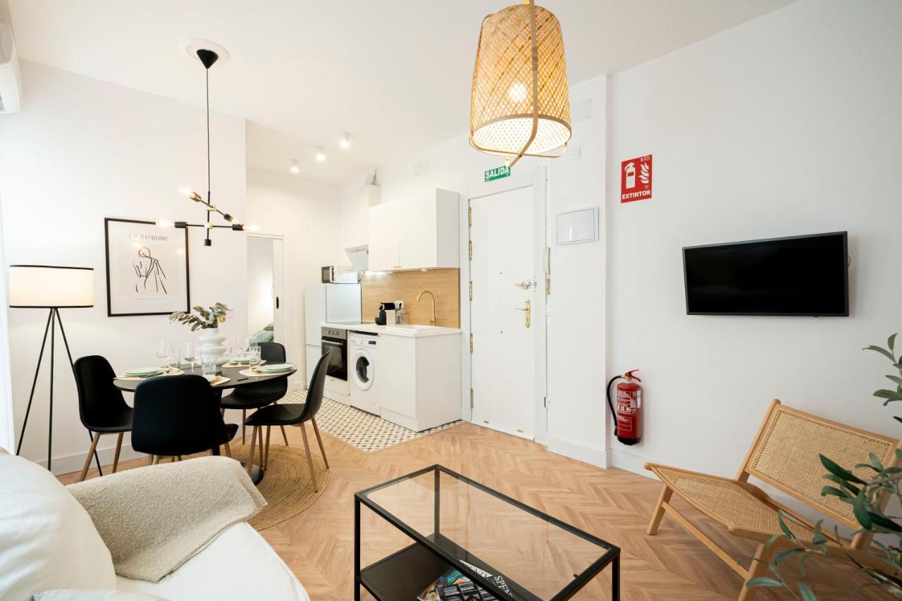 For You Rentals Apartamento Temporal Delicias Madrid Ccr9 Luaran gambar